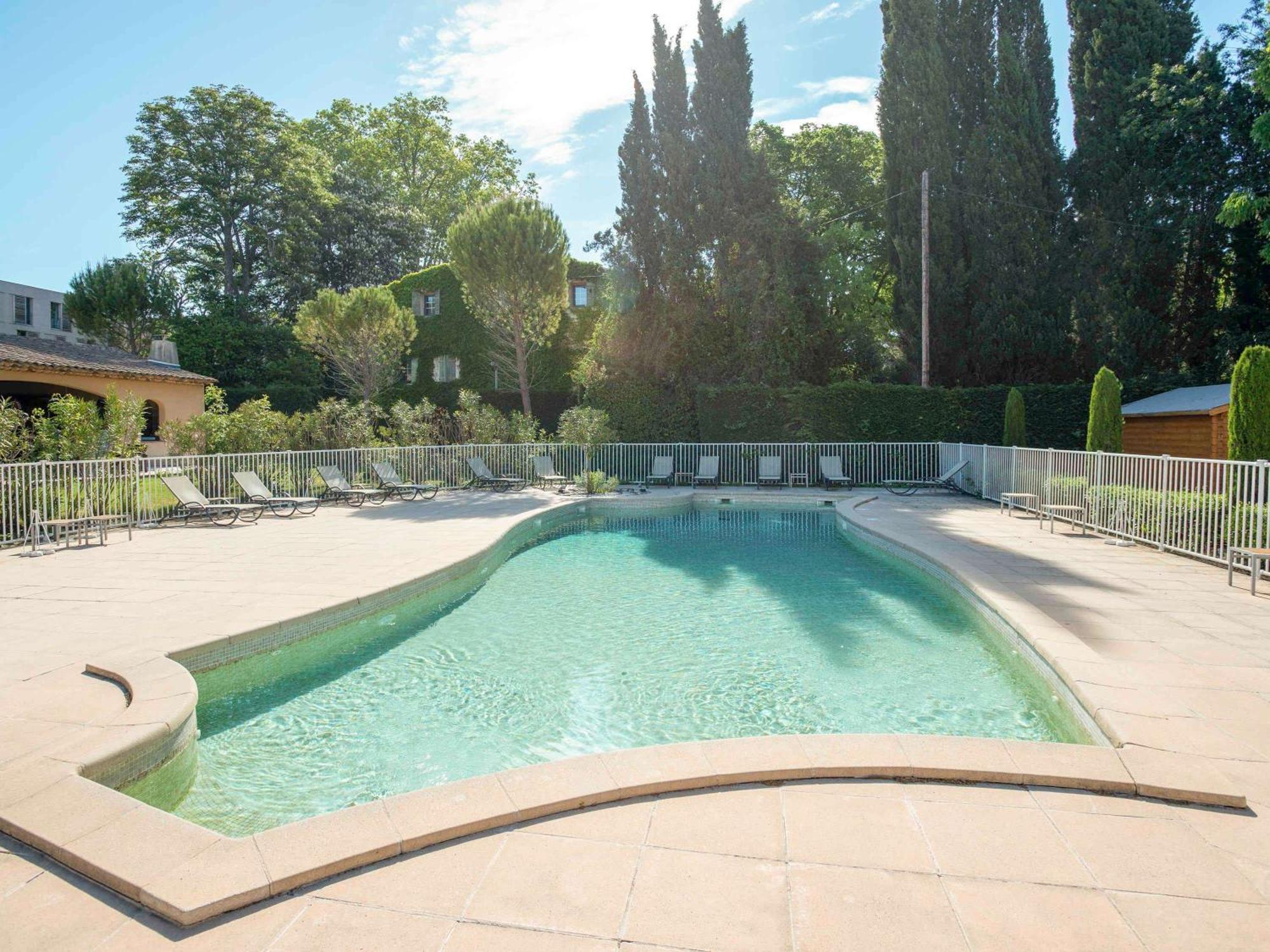 Novotel Aix-En-Provence Pont De L'Arc Kültér fotó